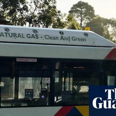 Anúncios de ônibus no Sul da Austrália enganam ao alegar gás limpo e verde