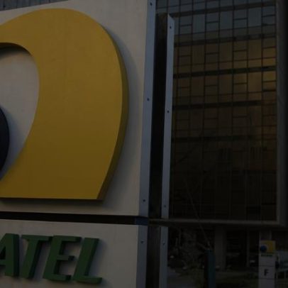Anatel controla festa, mas usuários arcam com a conta