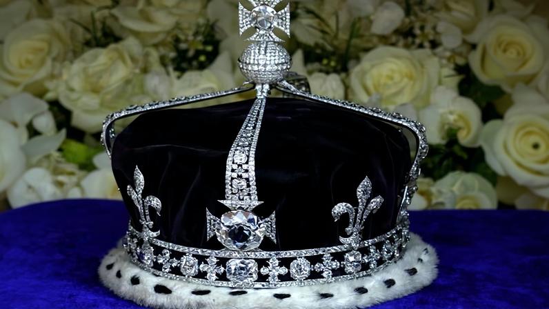 The Koh-i-Noor diamond in the Queen Mother’s coronation crown. ‘The systematic extraction of wealth from India [is] symbolised by the Koh-i-Noor diamond and countless temple statues held in British institutions.’
