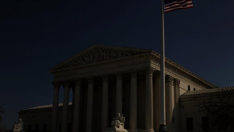 Suprema Corte dos EUA autoriza Texas a adotar novo mapa eleitoral, favorecendo republicanos