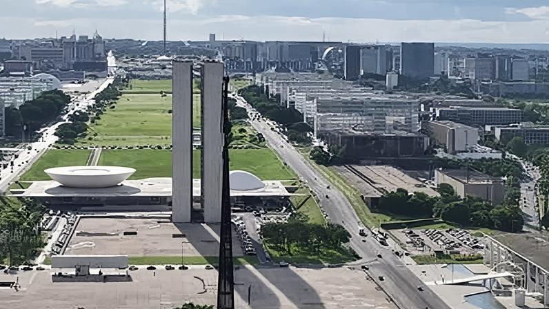 Gilmar Mendes decide, individualmente, que só a PGR pode fazer pedidos de impeachment de ministros do STF