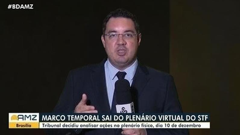 Indígenas fazem ato na Esplanada dos Ministérios para pedir demarcação de terras — Foto: Fernanda Bastos/g1