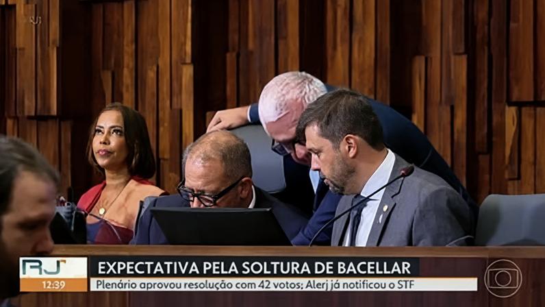 Moraes determina tornozeleira após decisão da Alerj de soltar Rodrigo Bacellar