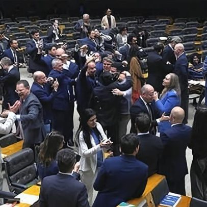 Perda de mandatos de parlamentares condenados gera debates no STF e Congresso