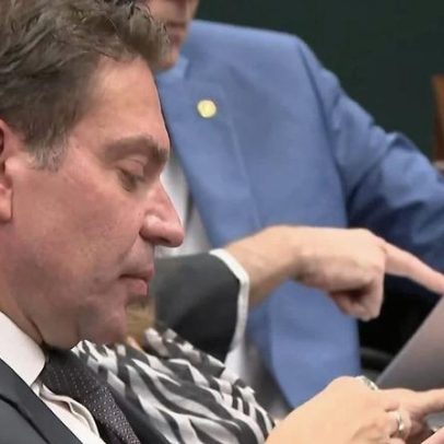 Ramagem pede à Câmara ignorar STF e manter mandato, voto remoto para presos