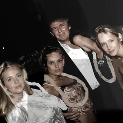 Democratas da Câmara divulgam fotos de Epstein com Trump, Bannon e Clinton