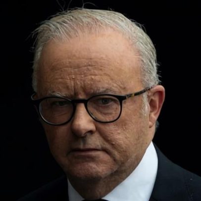 Albanese não atende pedidos de famílias por inquérito de Bondi