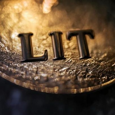 Divisão das tokenomics do LIT divide comunidade DeFi: lançamento justo ou golpe?