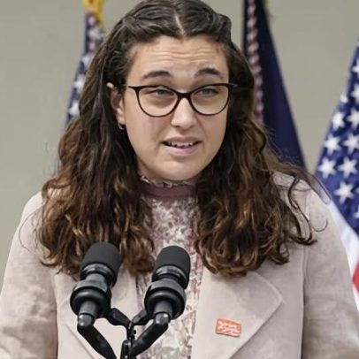 Dois sobreviventes do ataque a Brown University escaparam de tiroteios