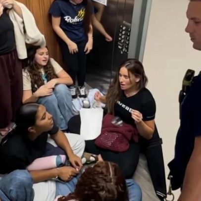 Jovens presos em elevador nos EUA adoram a Deus enquanto aguardam resgate