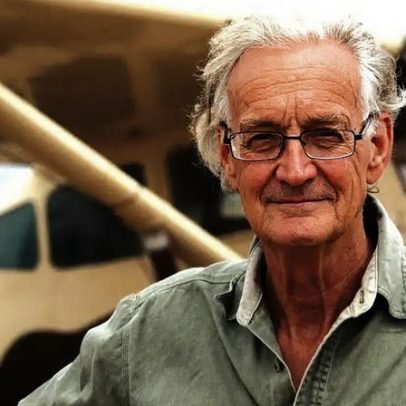 Iain Douglas-Hamilton, pioneiro da conservação de elefantes, morre aos 83