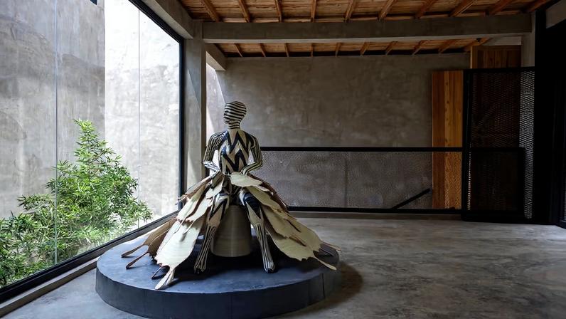 Cedric Mizero in collaboration with Michealine and Mackson Muhawenimana, Umukobwa #7 , on show at Gihanga Institute of Contemporary Art