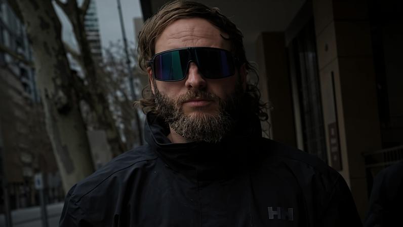 Fiança negada novamente a neo-nazista australiano por mensagens a Allegra Spender