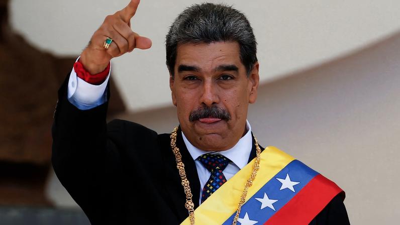 Presidente da Venezuela, Nicolás Maduro, durante cerimônia de posse para um terceiro mandato no cargo em Caracas 10/01/2025 REUTERS/Leonardo Fernandez Viloria