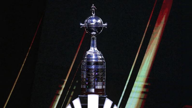 Taça Troféu Libertadores 2025 — Foto: Cesar Olmedo/Reuters