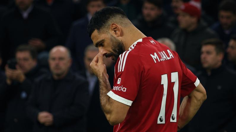 1 de 2 Salah em ação em jogo do Liverpool contra o Nottingham Forest — Foto: Phil Noble/Reuters