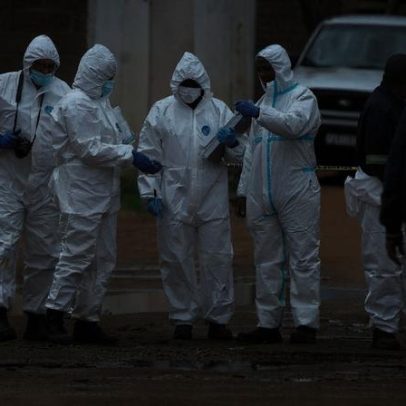 Homens armados matam dez pessoas em cidade da África do Sul
