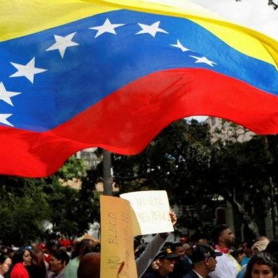 Venezuela diz que responderá a Trinidad e Tobago sobre possível ataque