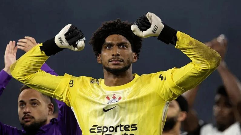 Hugo Souza foi convocado para Seleção Brasileira (Foto: Hedeson Alves/Agif/Gazeta Press)