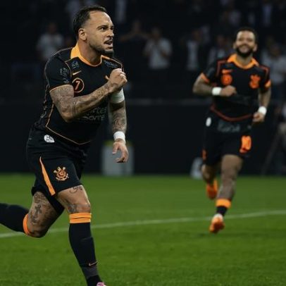 Corinthians confia na margem de barganha em negociação por Maycon