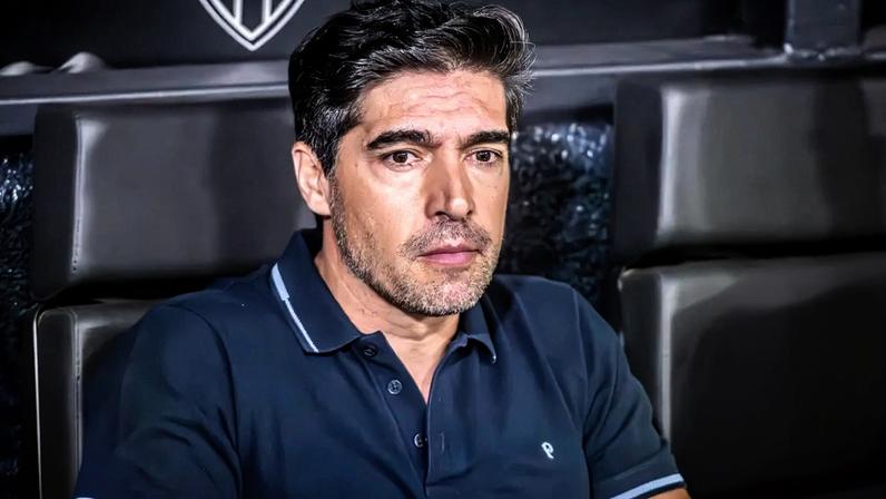 Abel Ferreira na partida entre Palmeiras e Atlético-MG (Foto: Fillipe Alves/Agência F8/Gazeta Press)