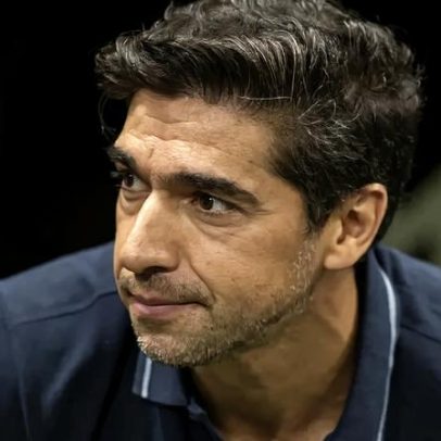 Abel afirma orgulho de estar no Palmeiras e analisa temporada