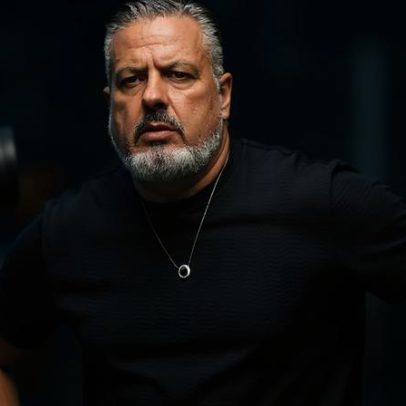 Torcedores do Flamengo se manifestam contra venda de jogador