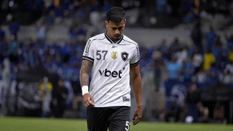 David Ricardo desfalcará o Botafogo contra o Fortaleza (Foto: Araceli Souza/MyPhoto Press/Gazeta Press)