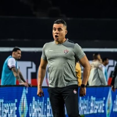 Jair Ventura elogia trabalho no Vitória e revela bastidores