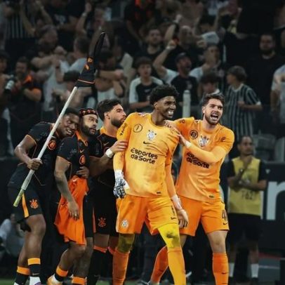 Hugo Souza reage à classificação do Corinthians e comenta Cássio