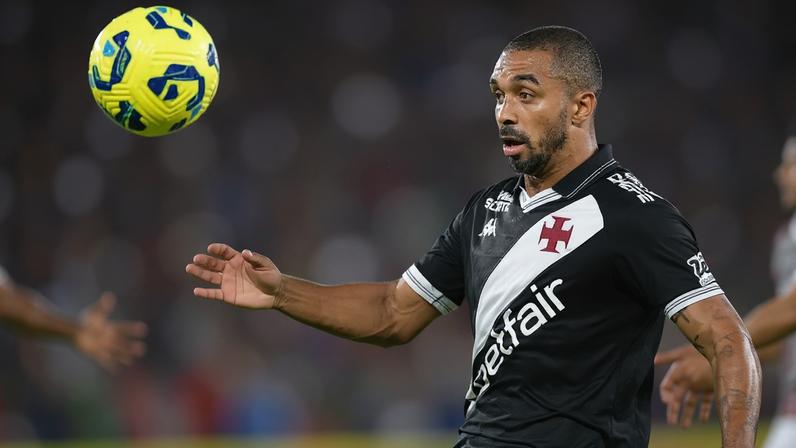 Paulo Henrique lamenta gol contra e garante vaga na final da Copa do Brasil