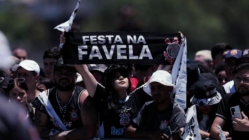 Torcedores fizeram a festa na Neo Química Arena (Foto: Wanderson Oliveira/PxImages/GazetaPress)