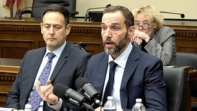 Jack Smith afirma à Câmara ter prova além da dúvida razoável contra Trump