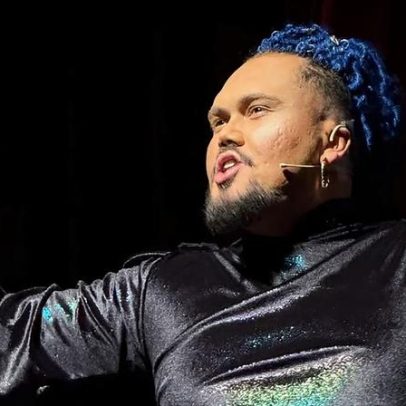 Ator de teatro musical Vitor Dumont desmaia e morre durante apresentação
