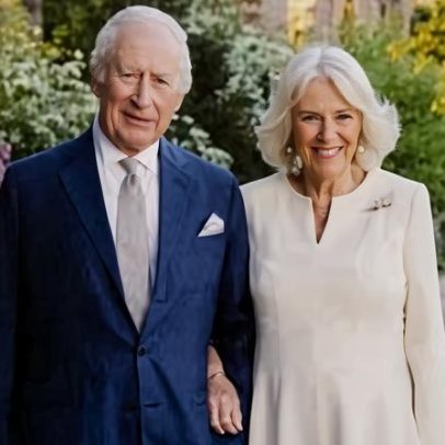 Rei Charles III e Camilla divulgam cartão de Natal para 2025