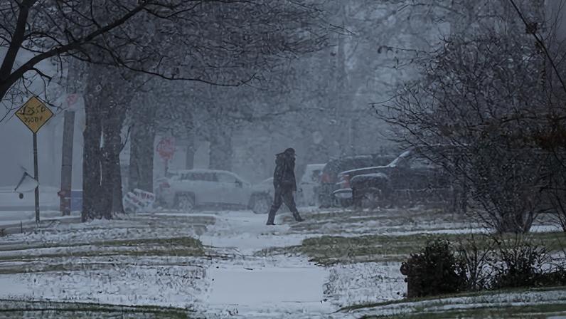 Tempestade de inverno provoca neve intensa e ventos fortes em parte dos EUA