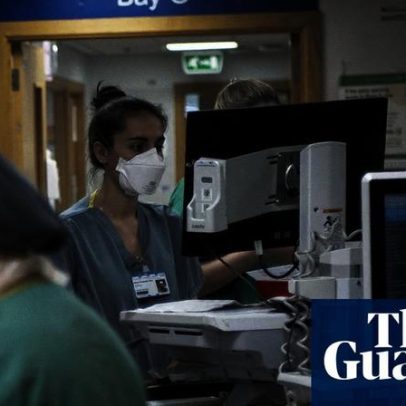 Hospitais ingleses enfrentam retenção de alta e superlotação de inverno