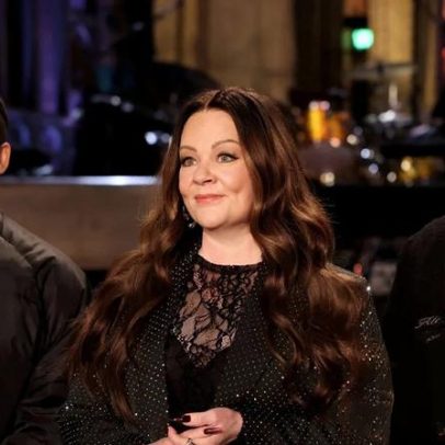 SNL: Melissa McCarthy pela sexta vez, risadas foram poucas