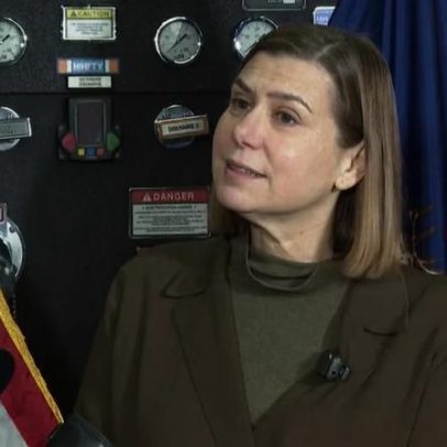 Senadora Elissa Slotkin comenta plano de Hegseth e expirações do ACA
