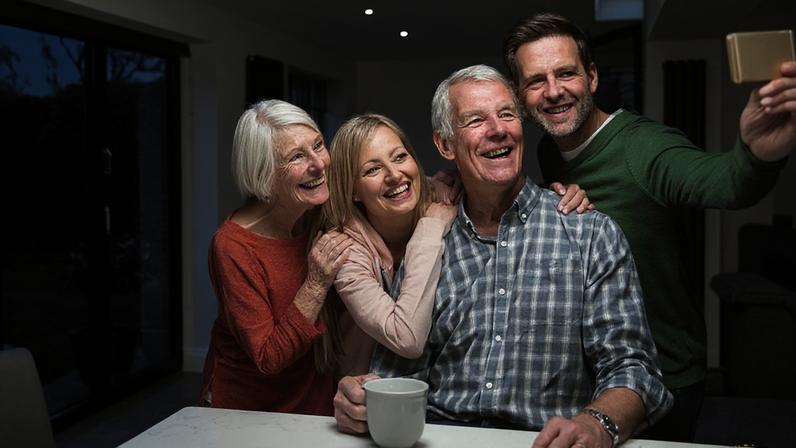 5 resoluções de Ano Novo para pais de filhos adultos