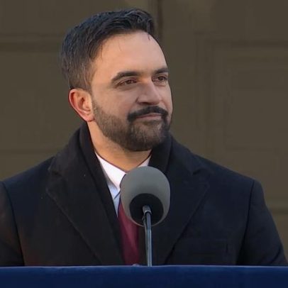Zohran Mamdani fala na inauguração pública como prefeito de Nova York