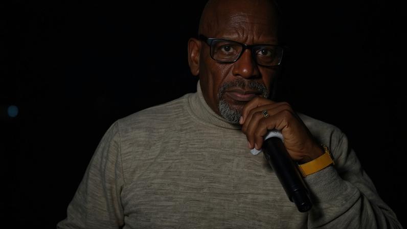 Pastor ajuda cristão disfarçado de sem-teto e é surpreendido com oferta