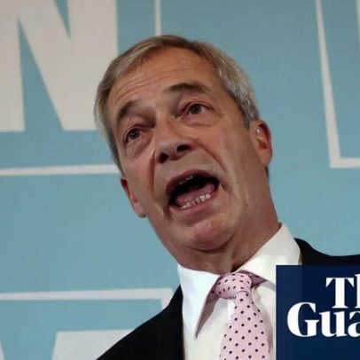 Resposta de Farage a acusações de racismo é reflexo do populismo de Trump