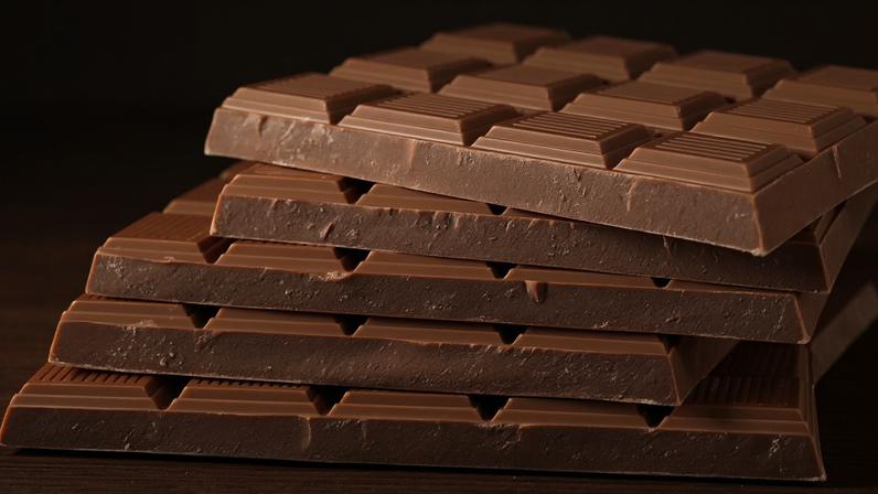 Fotografia de barras de chocolate.