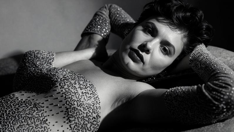 Som de Natal se torna piada entre irmãos, diz narradora