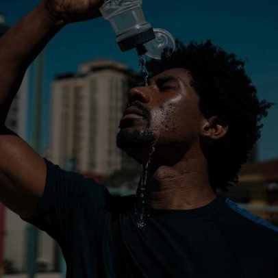 O que acontece com o corpo durante onda de calor e quais são os riscos