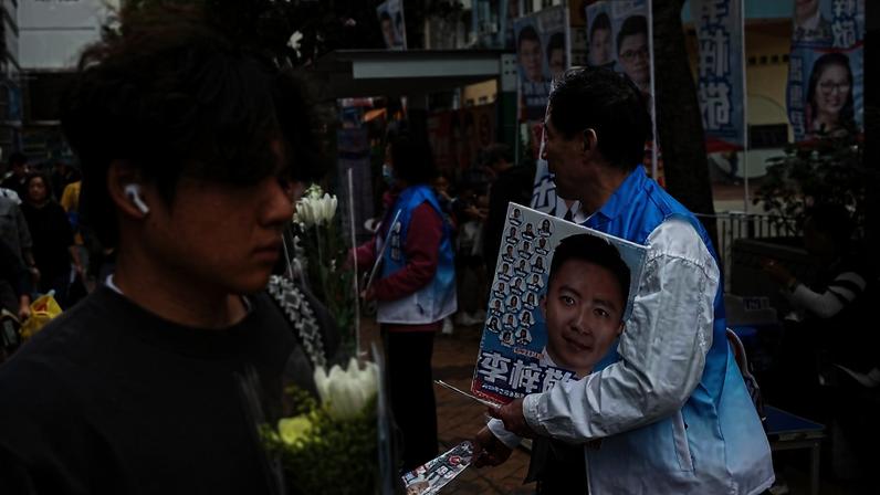Megaincêndio em Hong Kong agrava eleições marcadas como patriotas