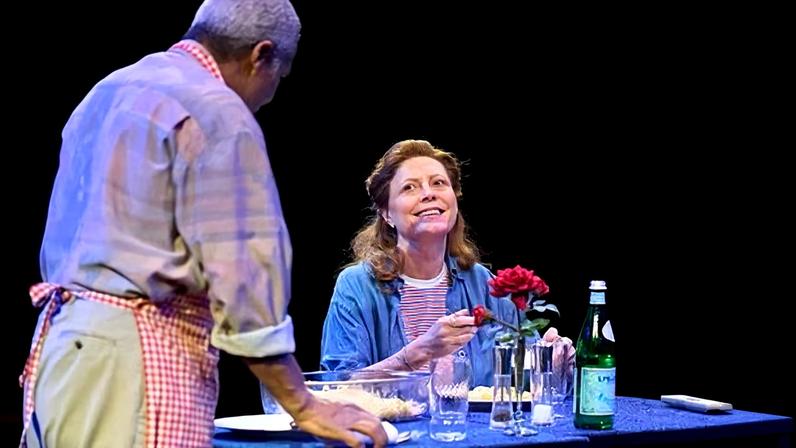 Nova direção do Bristol Old Vic diz que castings de celebridades ajudam teatro