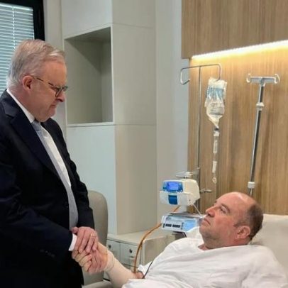 PM australiano visita Ahmed al-Ahmed, herói de Bondi, em Sydney