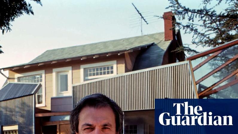 Frank Gehry in front of his house in Santa Monica, California, which outraged his neighbours, in 1978. Photograph: John G Zimmerman Archive/Courte/Shutterstock